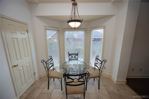 517 Red Oak Court