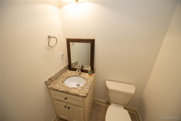 517 Red Oak Court
