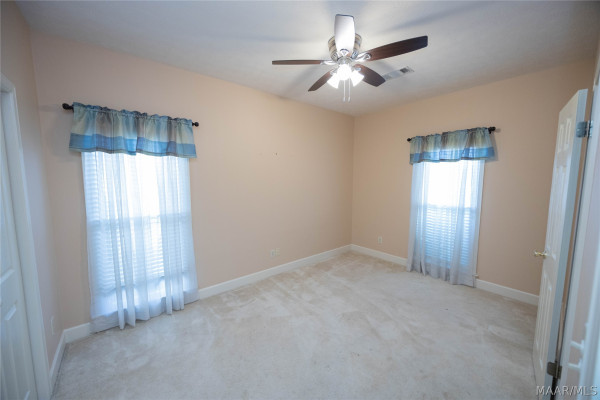 517 Red Oak Court