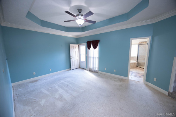 517 Red Oak Court