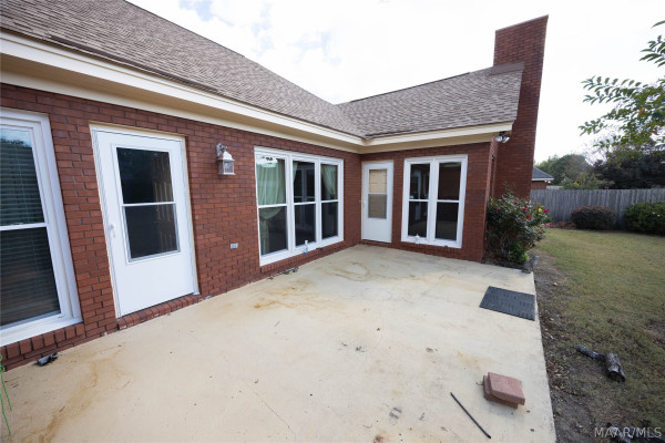 517 Red Oak Court
