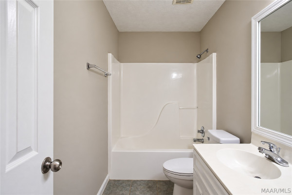 8925 COTSWOLD Court