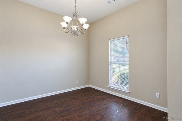 8925 COTSWOLD Court