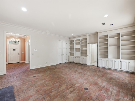 3389 Augusta Place